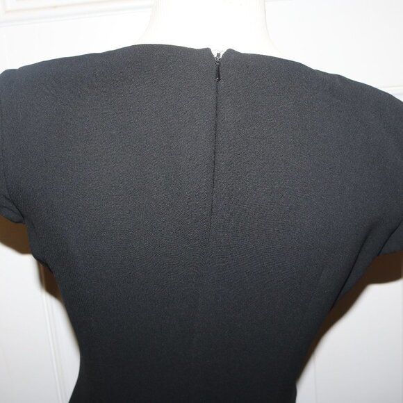 💥HP💥 Maggy London petites beautiful sheath dress size 4 - Picture 7 of 10